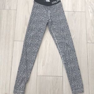 Nike pro leggings